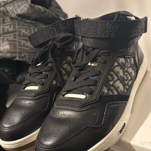 Dior shoes 100% authentic
